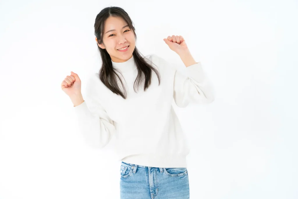 メリットを伝える女性