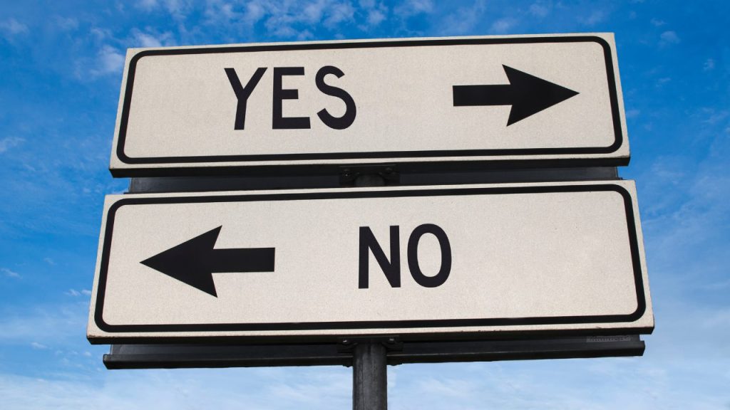 YESとNOの方向を示す標識